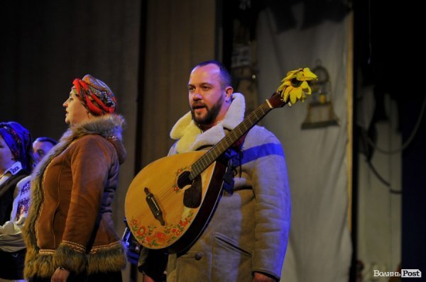 Різдвяний концерт у Луцьку: вальс, вірш і віншування