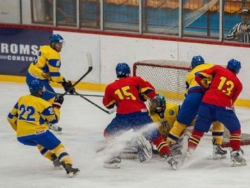 Українські хокеїсти впевнено обіграли Румунію на старті відбору на Олімпіаду-2018