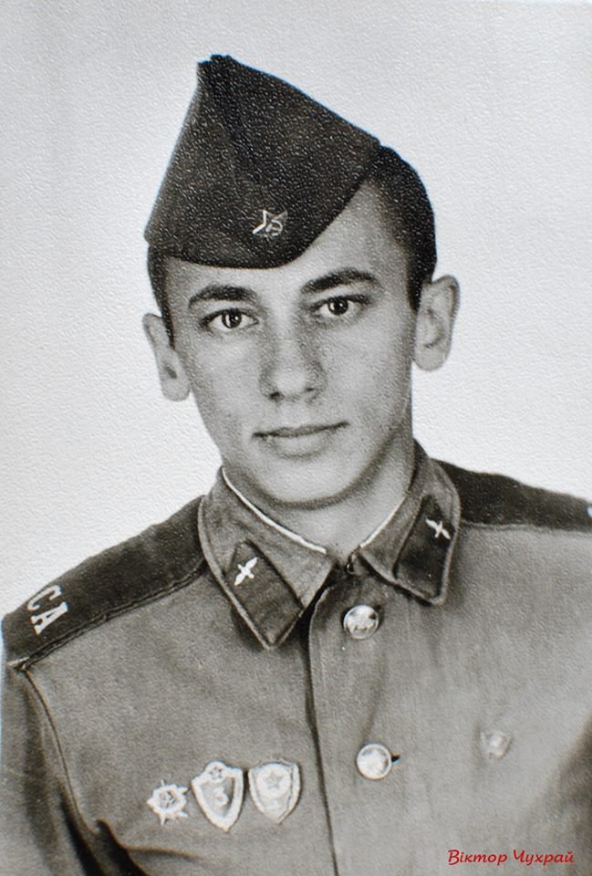 «Це не тільки щем за юністю»: Луцький фотограф поділився армійськими світлинами