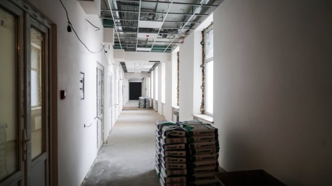 Показали, як ремонтують приймальне відділення волинської обласної лікарні. ФОТО