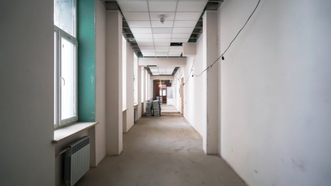 Показали, як ремонтують приймальне відділення волинської обласної лікарні. ФОТО