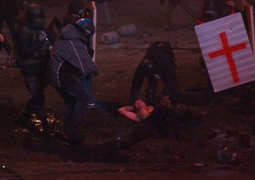 У Рівному заблокували «Беркут». ФОТО. ВІДЕО