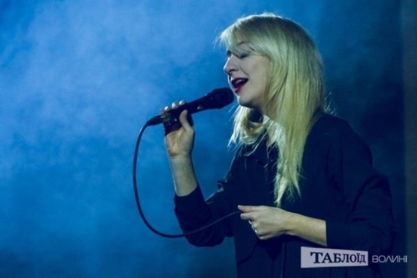 Театр і захоплива монодрама: виступ «Vivienne Mort» у Луцьку