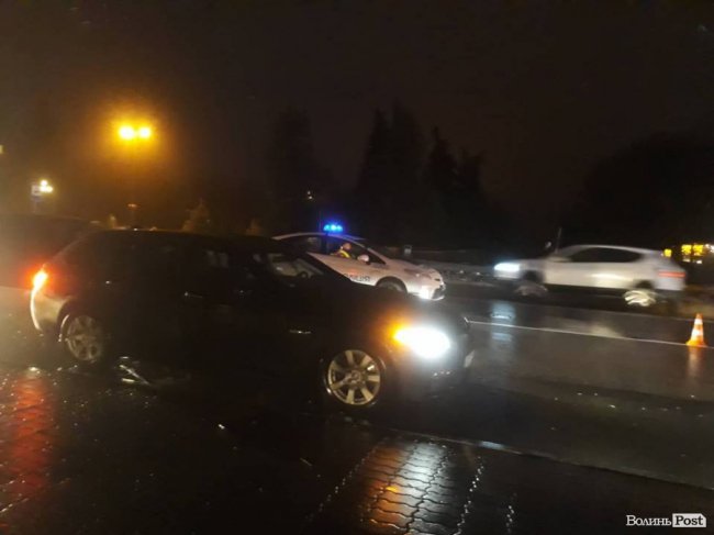 У центрі Луцька на «зебрі» збили чоловіка. ФОТО