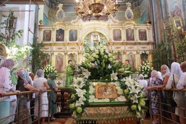 У головному соборі Луцька відправили святкову службу і освятили зілля. ФОТО