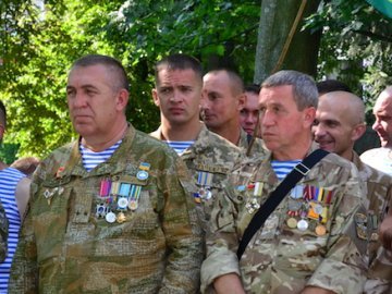 Сьогодні в Україні  святкують День десантника