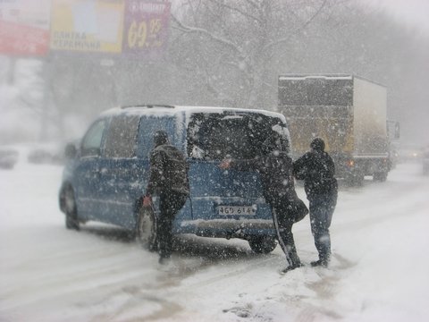 У Тернополі транспортний колапс  (фото сайт «20 хвилин»)