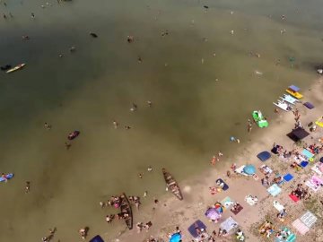 Рагулізм та бидлостайл, – луцький активіст про озеро Світязь