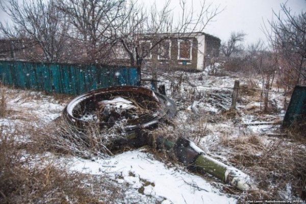 Безлюдна руїна: як виглядають околиці Донецька