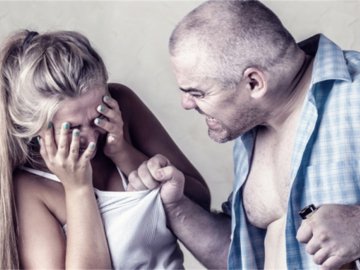 Суд оштрафував волинянина, який ображав дружину та дочку