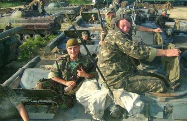 Слідчі з'ясовують причини самогубства волинського військовослужбовця. ФОТО.ВІДЕО