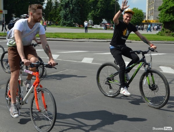Велодень у Луцьку зібрав більше тисячі людей. ФОТО 