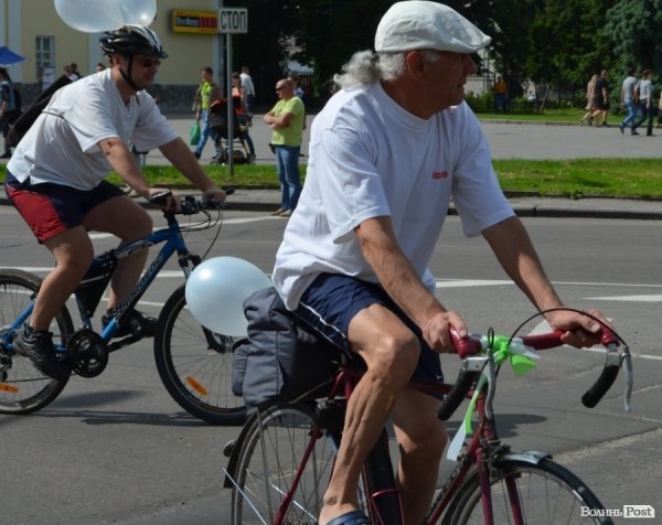 Велодень у Луцьку зібрав більше тисячі людей. ФОТО 