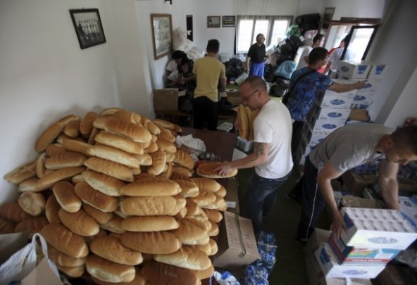 Жахлива повінь на Балканах: трощила, нищила, перевертала. ФОТО