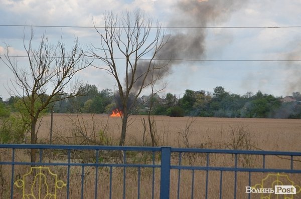 Пожежа очерету на Гнідаві. ФОТО. ВІДЕО
