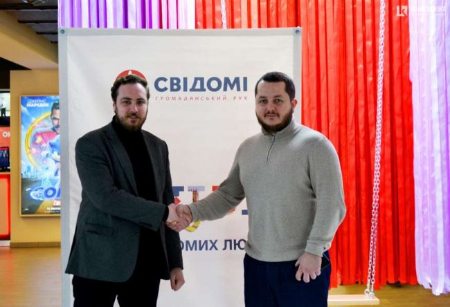 У «Промені» пенсіонери безкоштовно переглянули сімейний фільм 