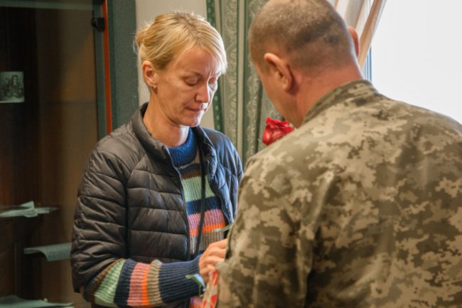 Мер Луцька вручив нагороди матерям загиблих Героїв. ФОТО