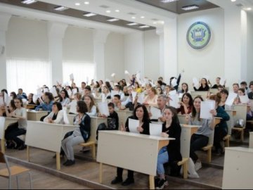 Юні волинянки – серед переможців загальноукраїнського диктанту з польської мови