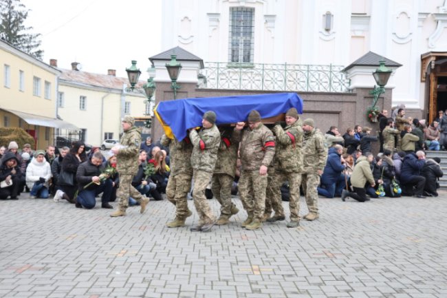 У Луцьку попрощалися з 21-річним Героєм Михайлом Трофимуком