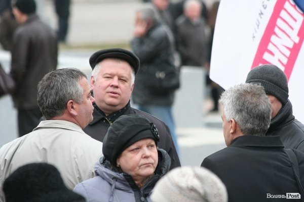 «Вставай, Україно» у Луцьку: обличчя протесту. ФОТО