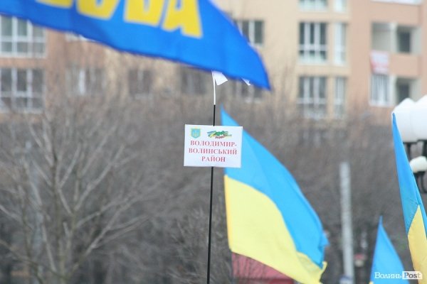 «Вставай, Україно» у Луцьку: обличчя протесту. ФОТО