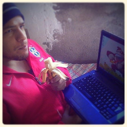 Протест у мережі: банани проти расизму. ФОТО