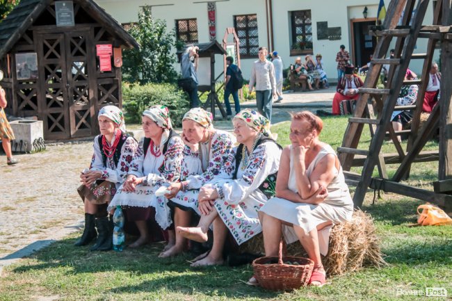 Неймовірні вбрання та іноземні гості: фестиваль «Берегиня» у Луцькому замку. ФОТО