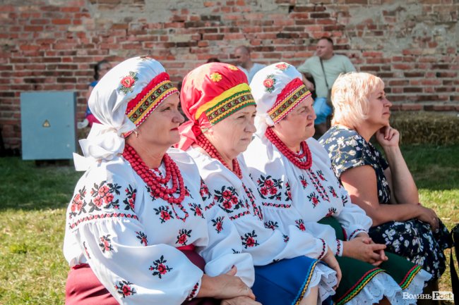 Неймовірні вбрання та іноземні гості: фестиваль «Берегиня» у Луцькому замку. ФОТО