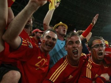 На фіналі Євро іспанців буде втричі більше за італійців