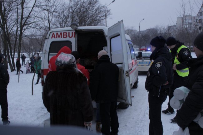 У Тернополі чоловік хотів вкоротити віку, стрибнувши з церковної дзвіниці
