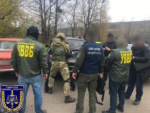 Заламали волинянина, який хотів підкупити прикордонника і возити сигарети в Польщу. ВІДЕО