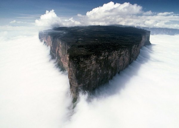 Photo imgur.com | Uwe George.Mount Roraima, South America