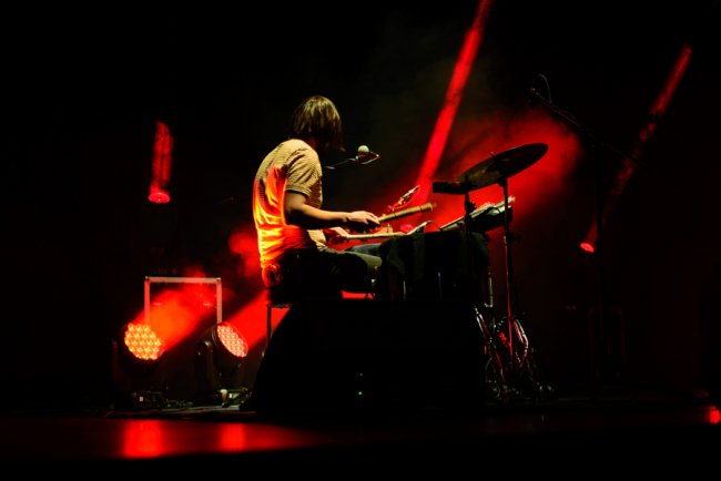 Душевно і «для своїх»: у луцькому «Промені» виступив гурт «Один в каное». ФОТО