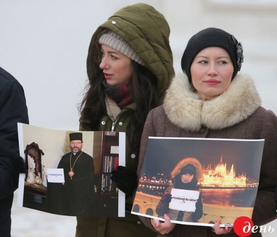 Флешмоб до Дня Соборності об'єднав 58 країн світу. ФОТО