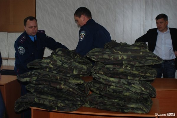 Луцькі депутати купили бронежилети для ДАІ. ФОТО