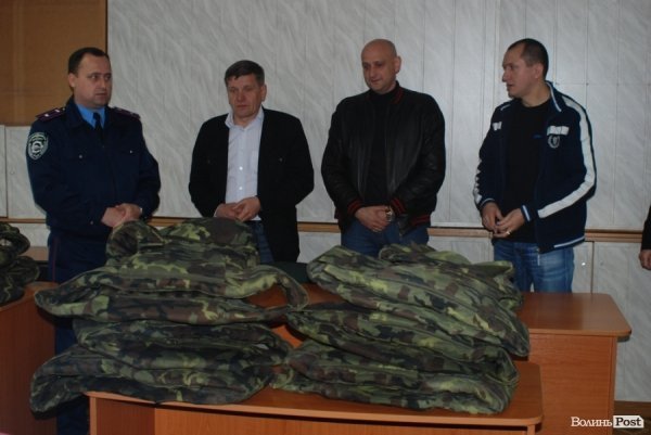 Луцькі депутати купили бронежилети для ДАІ. ФОТО