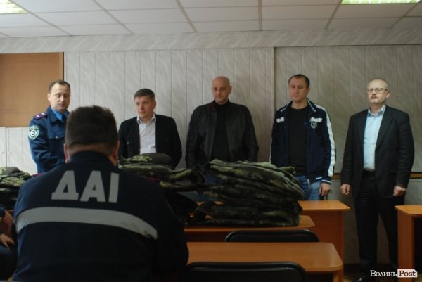 Луцькі депутати купили бронежилети для ДАІ. ФОТО