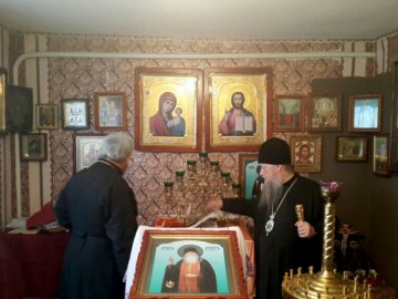 У селі на Волині прихильники УПЦ (МП) моляться у будинку. ФОТО