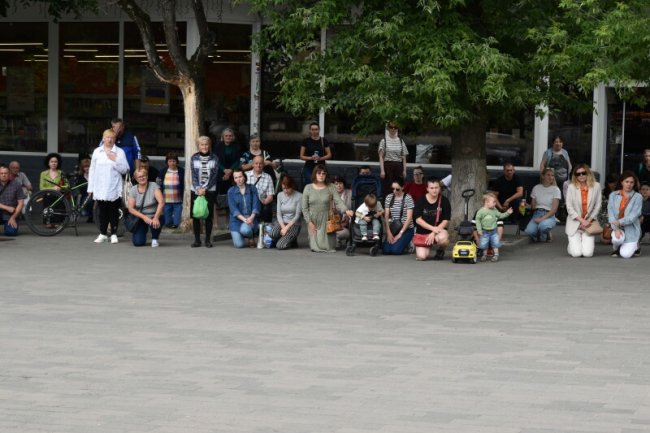 Лучани провели в останню дорогу загиблого 37-річного Героя Дмитра Гончарука