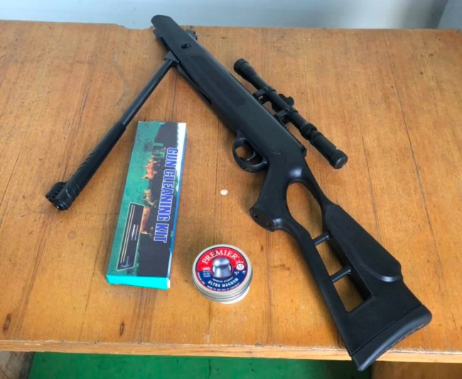 На «Ягодині» у чоловіка вилучили гвинтівку з прицілом та набоями. ФОТО