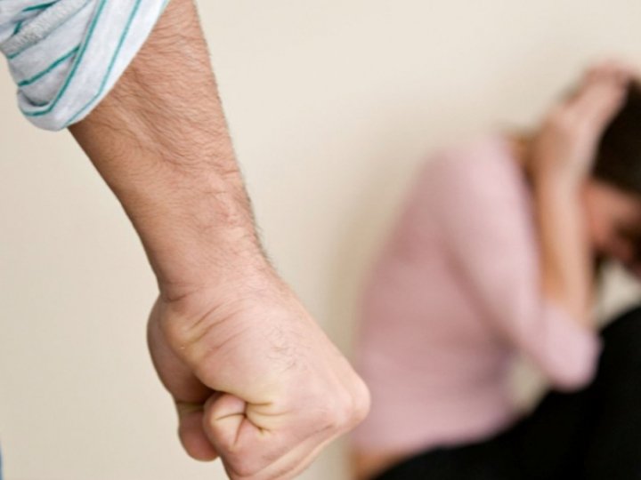 На Волині пенсіонер-боржник побив держслужбовиць, які прийшли описати його майно