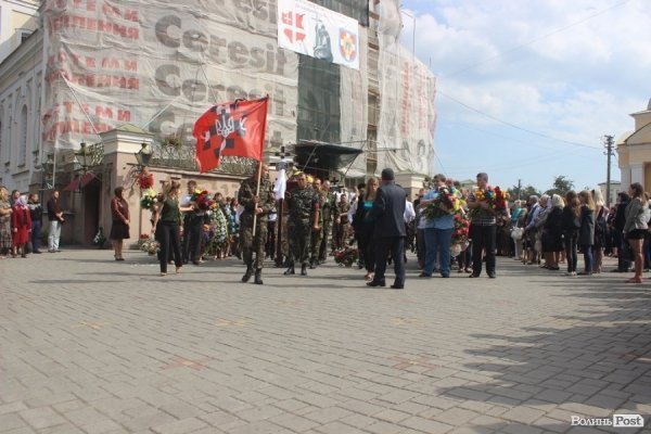  У Луцьку прощалися з загиблими айдарівцями. ФОТО