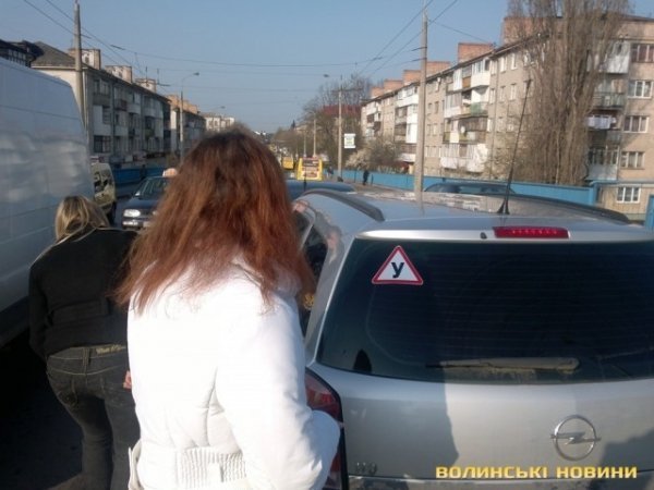 У Луцьку - аварія на мосту. ФОТО