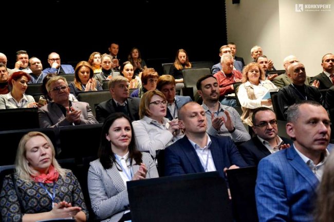 Корупція і «тіньова економіка»: луцькі бізнесмени вирішували, чи круто бути чесними.ФОТО