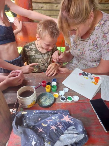 «Сам Всесвіт хоче, аби Україна перемогла». Історія волонтерства співзасновниці унікального луцького кафе