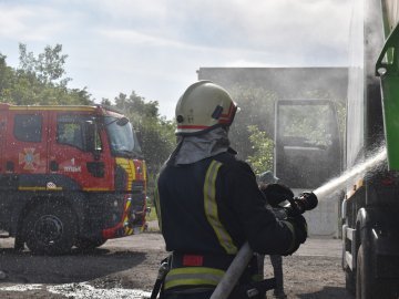 У Луцькому районі загорілася вантажівка