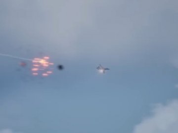 Українські воїни знищили ще один російський Су-25. ВІДЕО