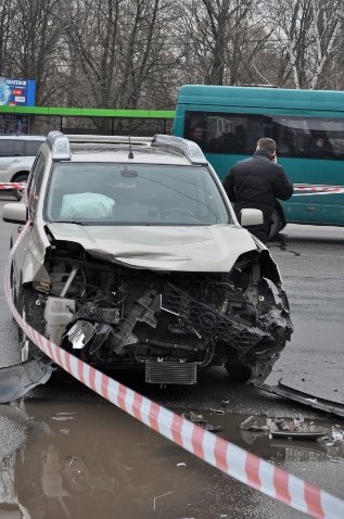 Подробиці аварії в Дніпропетровську. ФОТО. ВІДЕО