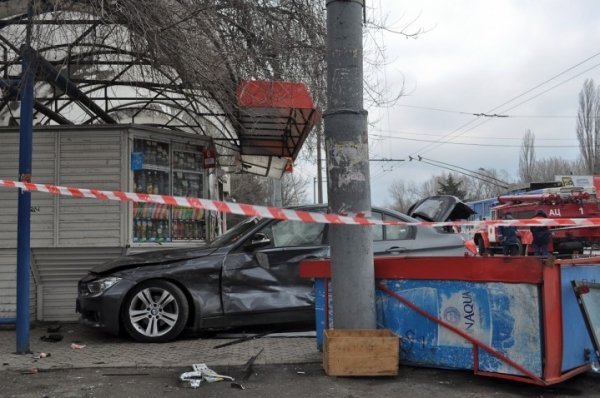 Подробиці аварії в Дніпропетровську. ФОТО. ВІДЕО