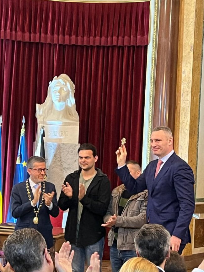 Кличко зустрівся з мером португальської столиці та закликав розірвати побратимські відносини з Москвою